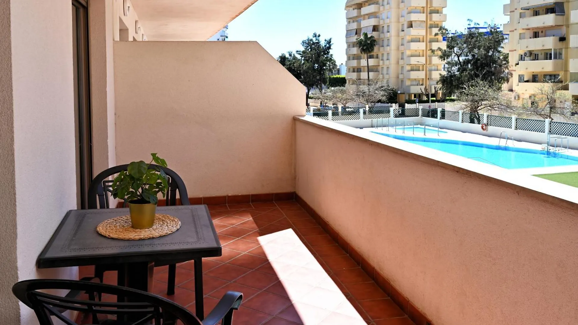 Love Rent4 Malaga Costa Benalmádena 0*,  İspanya